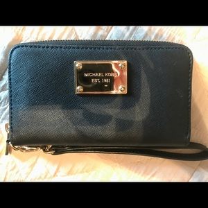 Michael Kors wristlet